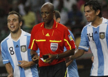 Former Niger referee Ibrahim Chaibou   gets life ban for bribery
