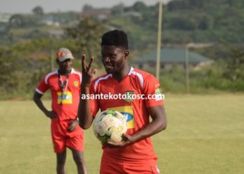 Maxwell Konadu hails Kwame Bonsu after ‘great game’ against Coton Sports