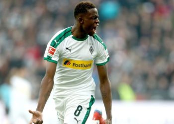 Late Zakaria goal rescues point for Gladbach at Frankfurt