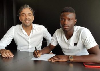 Alhassan Wakaso extends Vitoria Guimaraes contract until 2021