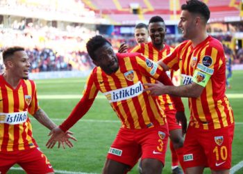 Video: Asamoah Gyan climbs off bench to score brace in Kayserispor win against Kasimpasa