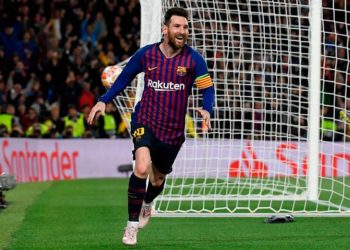 Video: Lionel Messi scores one of his best ever free-kicks as Barcelona thrash Liverpool