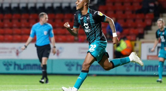 Andre Ayew scores for Swansea