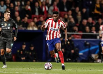 Ex- Newcastle Goalie Shaka Hislop hails Thomas Partey, says ”There are no many better midfielders than Partey”
