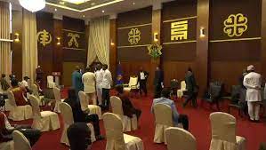 VIDEO: Watch how President Akufo-Addo splash over $330,000 on Ghana’s U-20 team inside Jubilee House