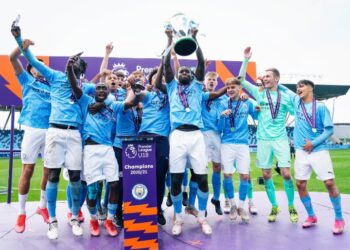 Ghanaian duo Darko Gyabi & Kwaku Oduroh win 2020/21 U-18 Premier League with Manchester City