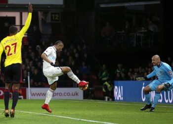 England : 83 minutes for Jordan Ayew against Manchester United