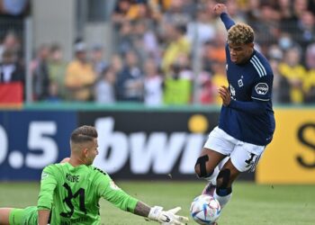 Ghana’s new boy Ransford Yeboah scores again for Hamburg in Bundesliga 2