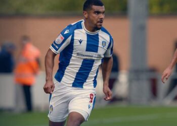 Ghana striker Kwesi Appiah cleared to face Swindon Town