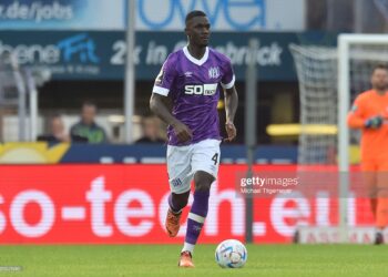 Exclusive: Ghanaian defender Maxwell Gyamfi signs new contract with VFL Osnabruck