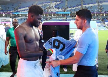 Arsenal star Thomas Partey branded a ‘traitor’ after exchange with Luis Suarez