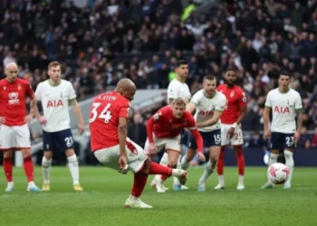 Andre Ayew: Ghana captain misses late penalty as Nottingham Forest suffer defeat against Tottenham
