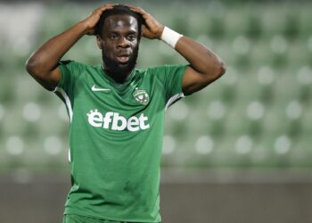 Ghanaian striker Elvis Manu condemns attack on team mate Willems