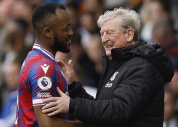 Ghana’s ‘favourite’ striker Jordan Ayew heaps praise on Roy Hudgson