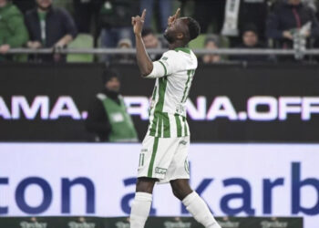 Ghana’s attacker Kwabena Owusu scores as Ferencvaros whip Budapest
