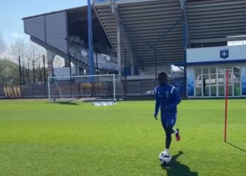 Video: Gideon Mensah back on the pitch after injury