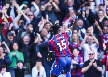 Ghanaian midfielder Jeffrey Schlupp dazzles, scores in Crystal Palace’s comeback win over West Ham