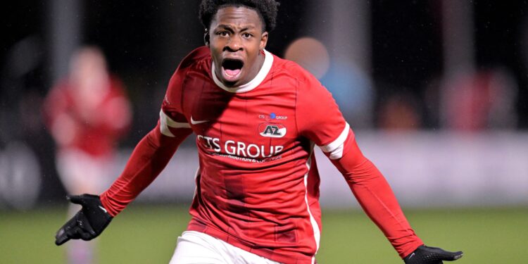 WIJDEWORMER, NETHERLANDS - MARCH 6: Jayden Addai of Jong AZ celebrates after scoring his teams second goal during the Keuken Kampioen Divisie match between Jong AZ and Willem II at the AFAS Trainingscomplex on March 6, 2023 in Wijdewormer, Netherlands (Photo by Jan Mulder/BSR Agency/Getty Images)