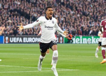 Frankfurt submit official bid to Borussia Dortmund for Ansgar Knauff’s permanent deal