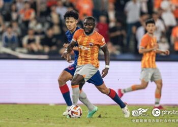 Video: Watch Ghanaian winger Frank Acheampong’s brilliant two assists in Shenzhen comeback win over Meizhou