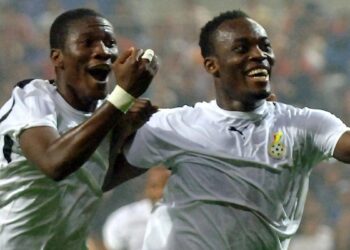 “Enjoy your retirement” – Michael Essien bids farewell to Asamoah Gyan