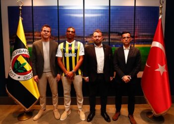 “We are proud to have Alexander Djiku here with us” – Fenerbahçe Sporting Director Mario Branco