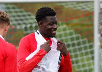 PHOTOS: Ragnar Ache starts training with new club Kaiserslautern 