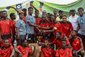 Coach Stephen Abu­gri wins Soccer for Dreamers U17 tournament with Miracle Land FC