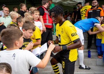 VIDEO: Ghanaian youngster Prince Aning scores in Borussia Dortmund 7-0 win over Westfalia Rhynern