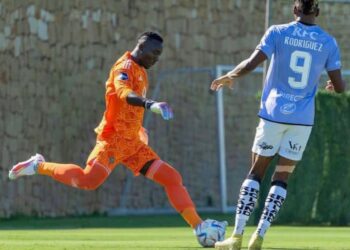 Former Ghana first choice goalkeeper Richard Ofori returns in goal for Orlando Pirates against Independiente del Valle