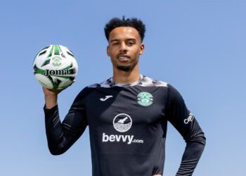 Ghanaian goalkeeper Jojo Wollacott’s Hibernian debut ends in heavy defeat