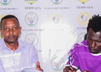 Ghanaian midfielder Paul Garia joins Sunrise FC