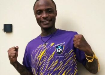 OFFICIAL: Medeama unveil former Mamelodi Sundowns winger Kudakwashe Mahachi