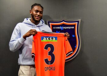 Istanbul Basaksehir unveils new signing Jerome Opoku [PHOTOS]