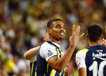 VIDEO: Watch Alexander Djiku’s sensational half-volley strike for Fenerbahçe SK
