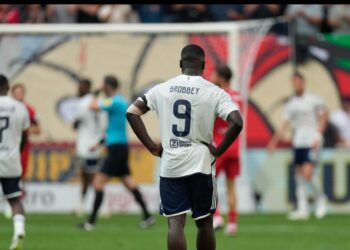 Video: Watch Brian Brobbey’s INTELLIGENT goal for Ajax against Twente