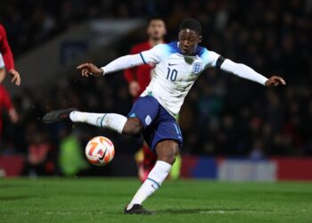 English-born Ghanaian midfielder Kobbie Mainoo shines, scores for England U19 on injury return