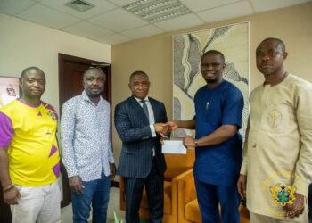 President Akufo-Addo honors GHS1 million commitment to Medeama SC