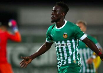 Ghanaian striker Emmanuel Boateng scores to rescue a point for Rio Ave against Vizela