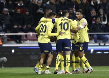 ”Always united and determined” – Alexander Djiku reacts after Fenerbahçe win over  Kayserispor