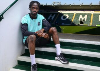 English Championship side Plymouth Argyle sign Ghanaian midfielder Darko Gyabi