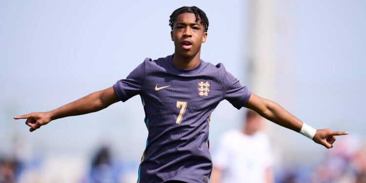 Sam Amo-Ameyaw scores debut goal as England U18s defeat Czechia 2-1 in Spain