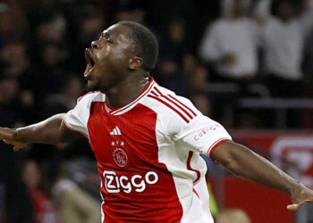 Brian Brobbey scores and assists in Ajax’s 2-0 win over FC Utrecht