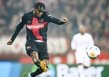 Manchester United identify Leverkusen star Jeremie Frimpong as “perfect right-back” signing this summer