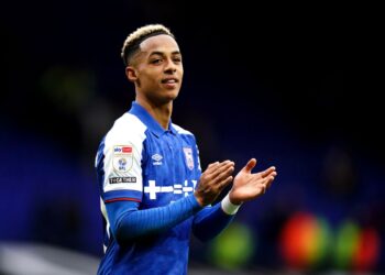 Ajax in advanced talks to sign Chelsea youngster Omari Hutchinson