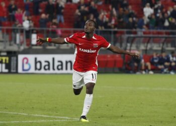 Ghanaian winger Ibrahim Sadiq scores twice as AZ Alkmaar defeat PEC Zwolle to go top of Dutch Eredivisie