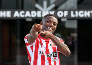 PHOTOS: Sunderland unveils Ghanaian midfielder Salis Abdul Samed on season-long loan