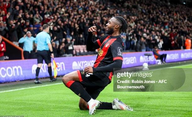 BOURNEMOUTH, ENGLAND - SEPTEMBER 30: Antoine Semenyo of Bournemouth celebrates after he scores a goal to make it 3-0 with team-mates Evanilson and Lewis Cook during the Premier League match between AFC Bournemouth and Southampton FC at Vitality Stadium on September 30, 2024 in Bournemouth, England. (Photo by Robin Jones - AFC Bournemouth/AFC Bournemouth via Getty Images)