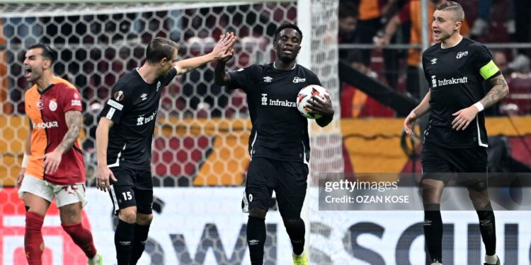 Elfsborg's Ghanian midfielder #10 Michael Baidoo celebrates after scoring a penalty kick for his team's second goal during the UEFA Europa League 1st round day 3 football match between Galatasaray and IF Elfsborg at the Rams Park Ali Samiyen Sport Complex Stadium in Istanbul on October 23, 2024. (Photo by Ozan KOSE / AFP) (Photo by OZAN KOSE/AFP via Getty Images)
