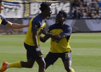 Mohammed Fuseini scores in Union St. Gilloise’s 3-0 victory over Kortrijk in Belgium